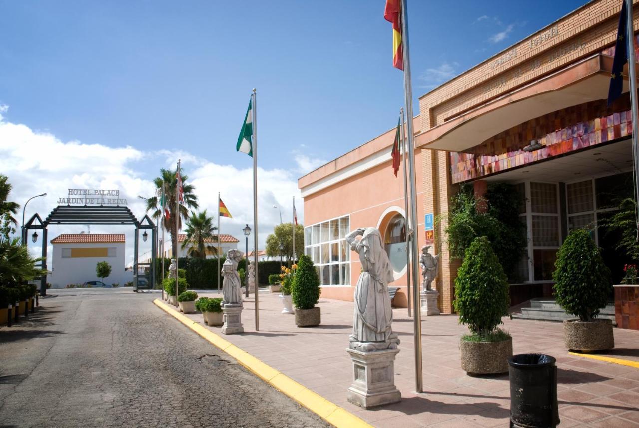 Hotel Jm Jardin De La Reina Guillena Exterior photo